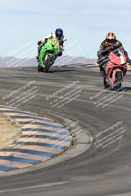 media/Nov-16-2025-Race Pace (Sun) [[8c5fa54630]]/Verified Riders/1-Turns 9 and 10 (925am)/